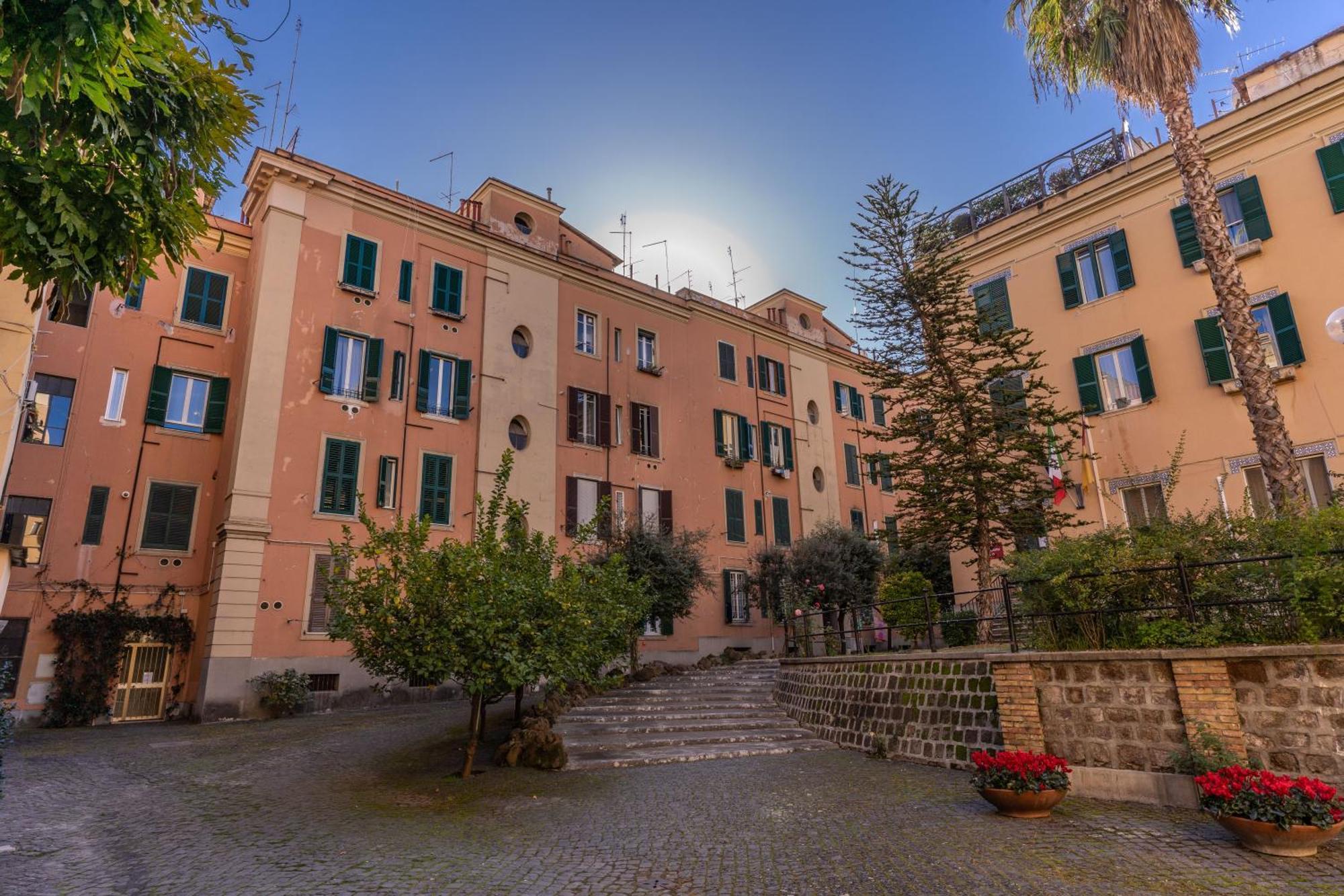 St Peter Miracle Apartment Rome